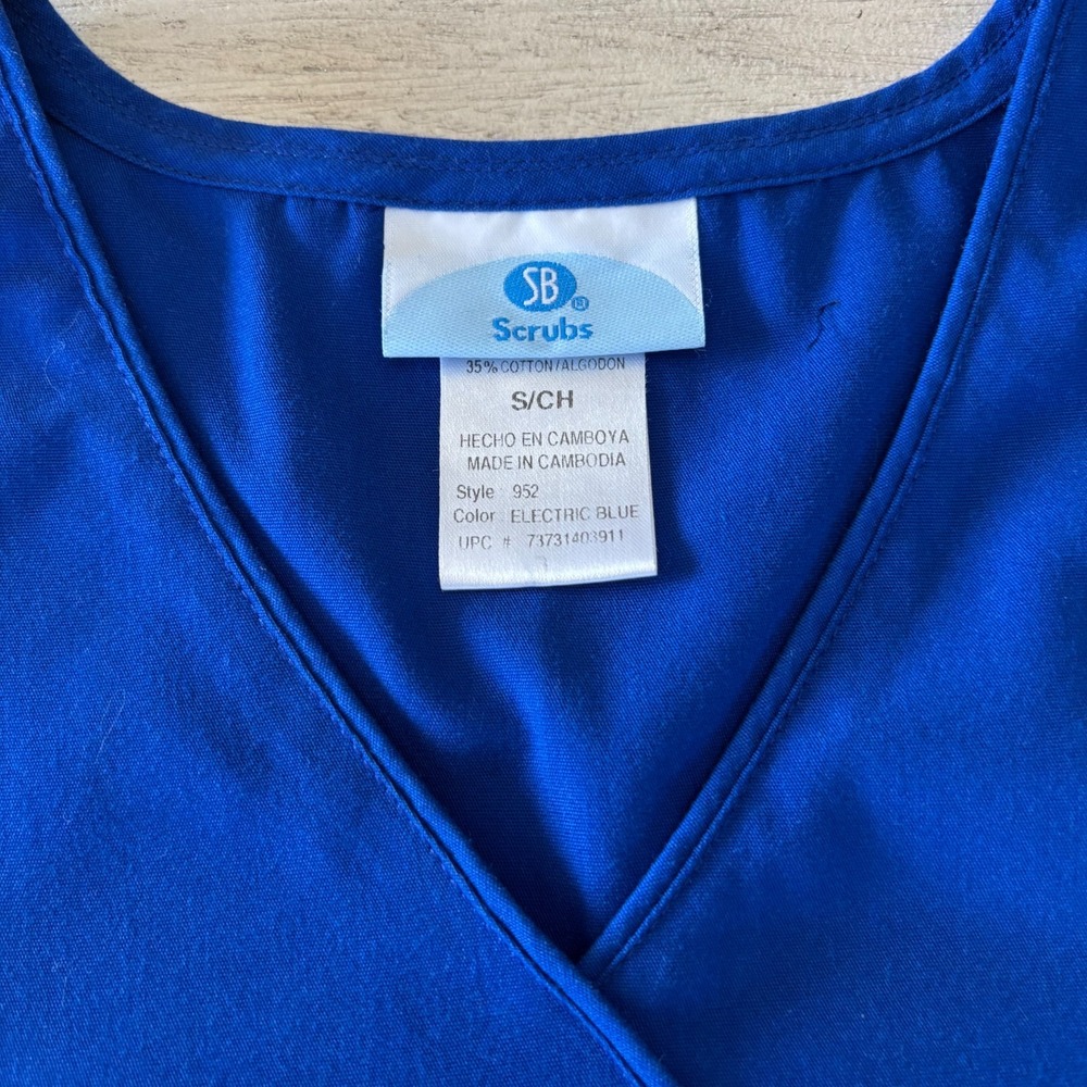 SB Scrubs Scrub Set Electric Blue Women's Small Top And Bottom - Picture 3 of 16